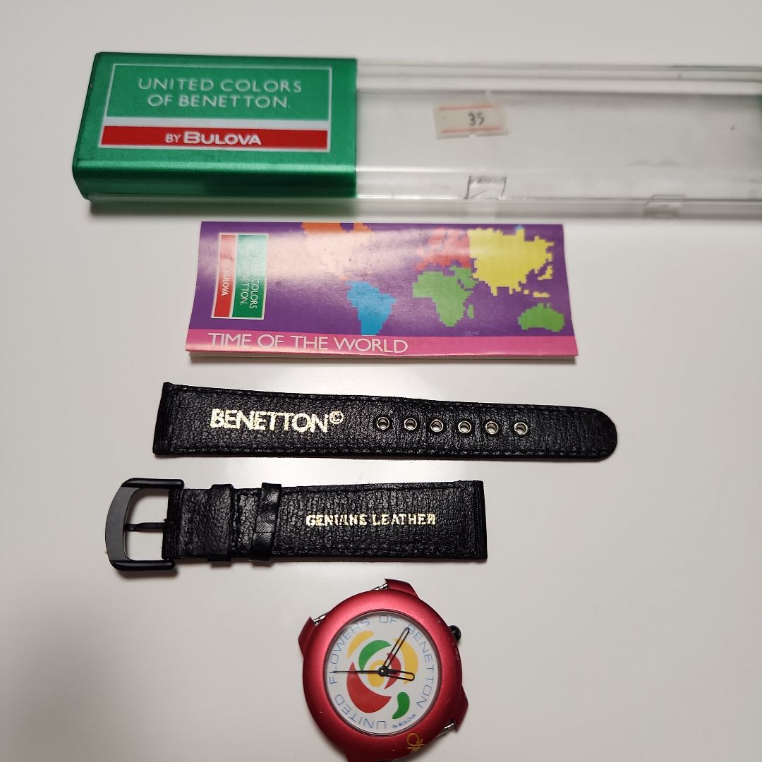 Benetton By Bulova BULOVA40 Analog Quartz Women
