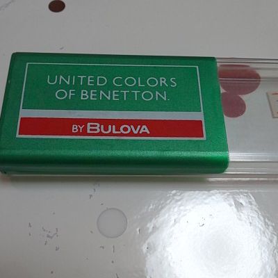 Benetton By Bulova BULOVA40 Analog Quartz Women