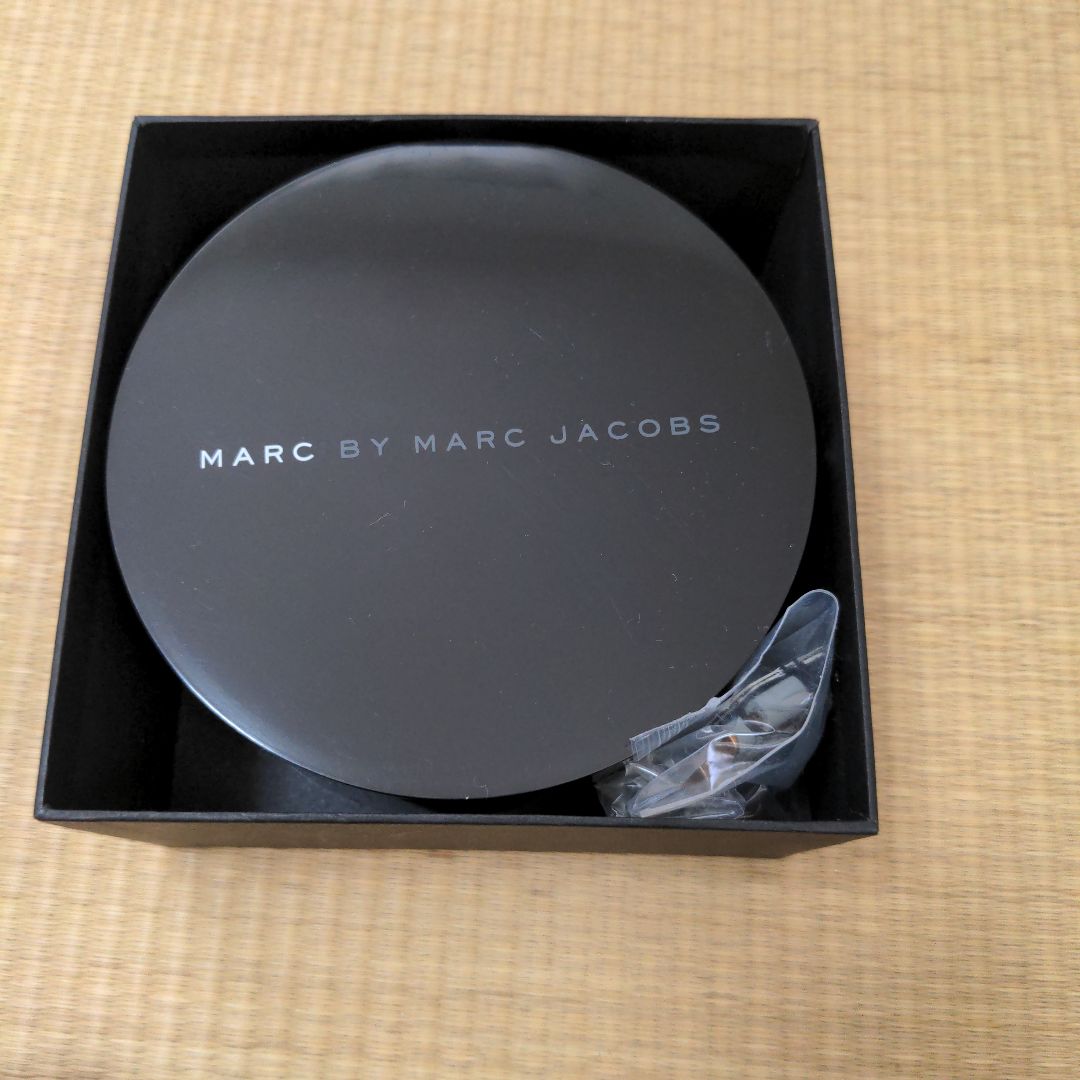 Marc by Jacobs Analog Quartz Women