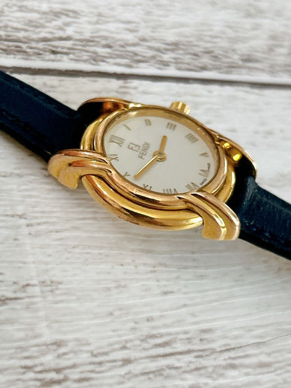 Fendi 300L Analog Quartz Women フェンディ Womenwatch.·*.