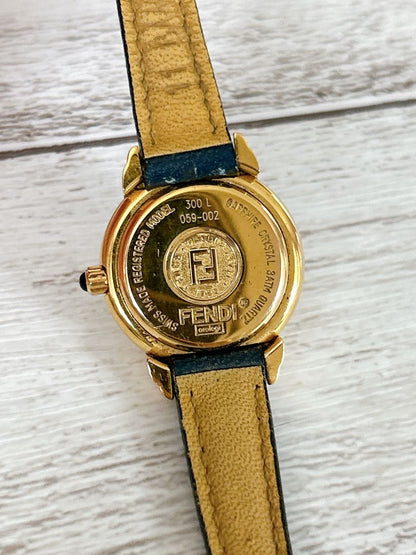 Fendi 300L Analog Quartz Women フェンディ Womenwatch.·*.