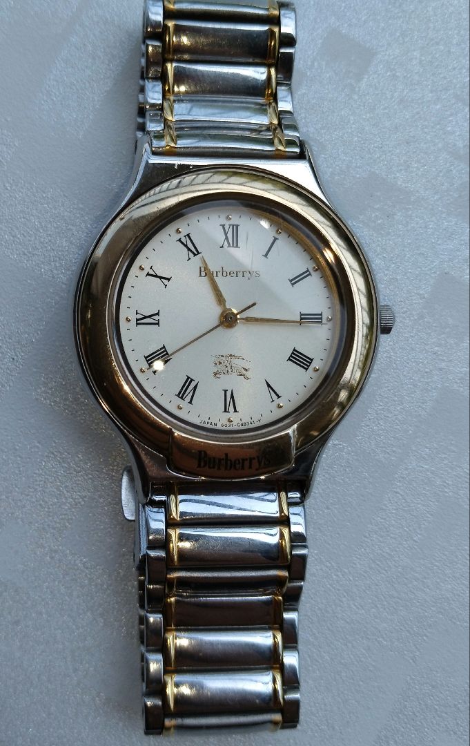 BURBERRY Analog Quartz Women
