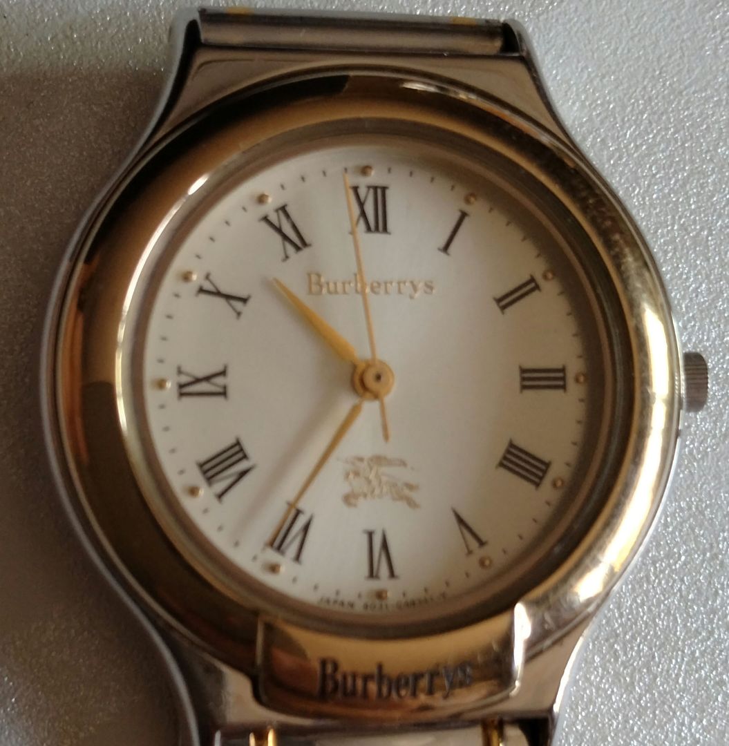 BURBERRY Analog Quartz Women