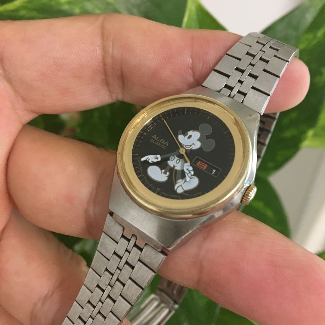 Seiko Alba Disney Analog Quartz Women Rare Retro Mickey Watch