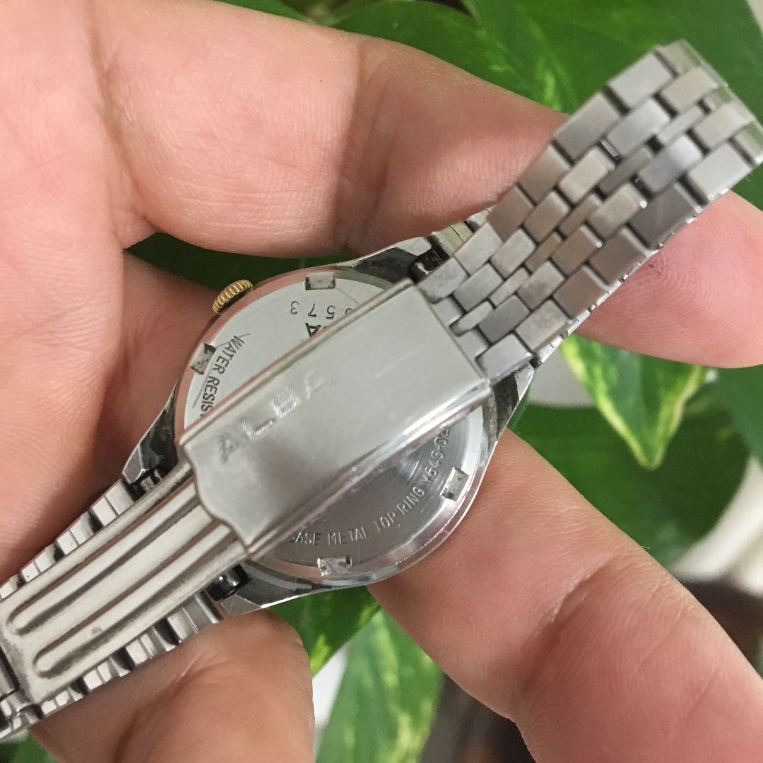 Seiko Alba Disney Analog Quartz Women Rare Retro Mickey Watch