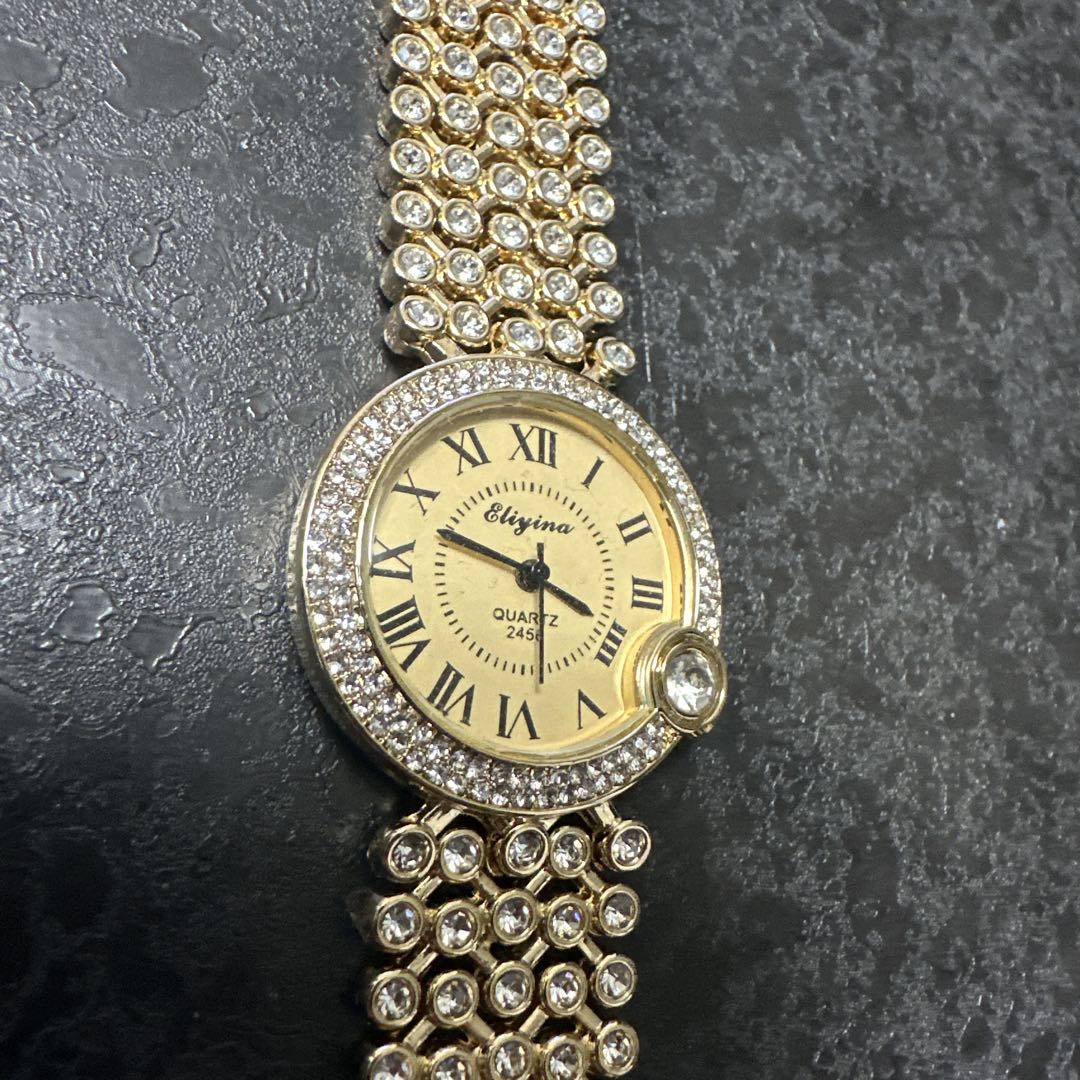 Analog Quartz Women