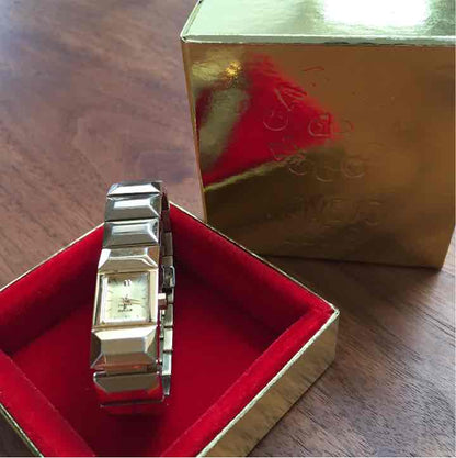 CABANE de ZUCCa Analog Quartz Women