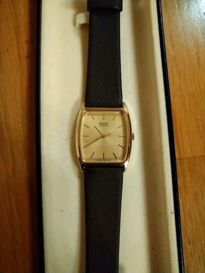 Seiko Analog Quartz Women