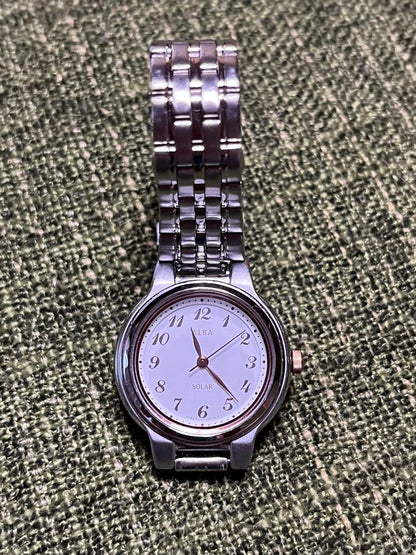 Seiko Alba SUA-11 Analog Quartz Women