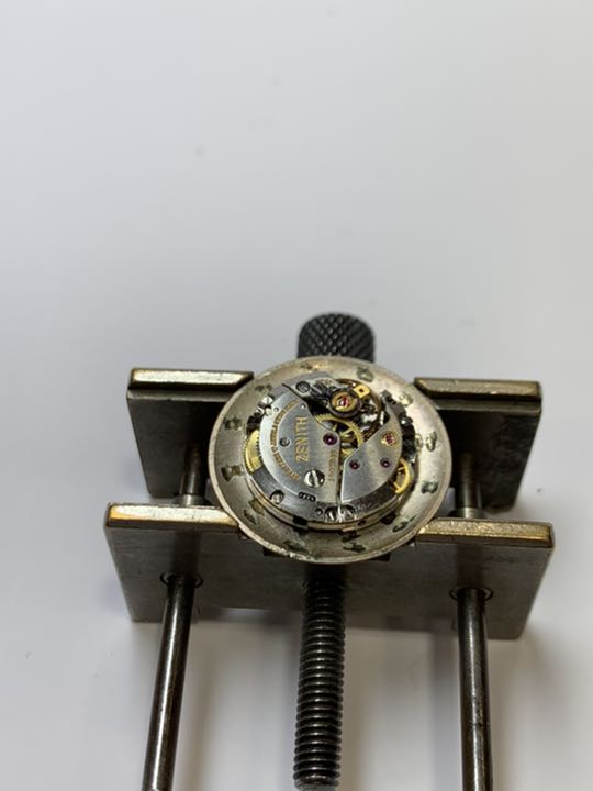 Zenith Analog Mechanical (Manual) Women