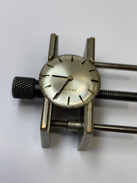 Zenith Analog Mechanical (Manual) Women