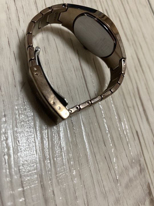 Seiko lk/lukia Analog Quartz Women