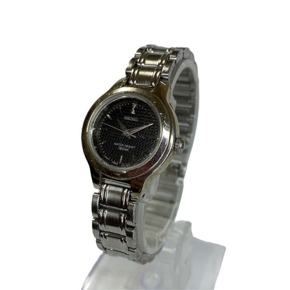 Seiko V701-2H30 Analog Quartz Women Watch Operation Confirmed