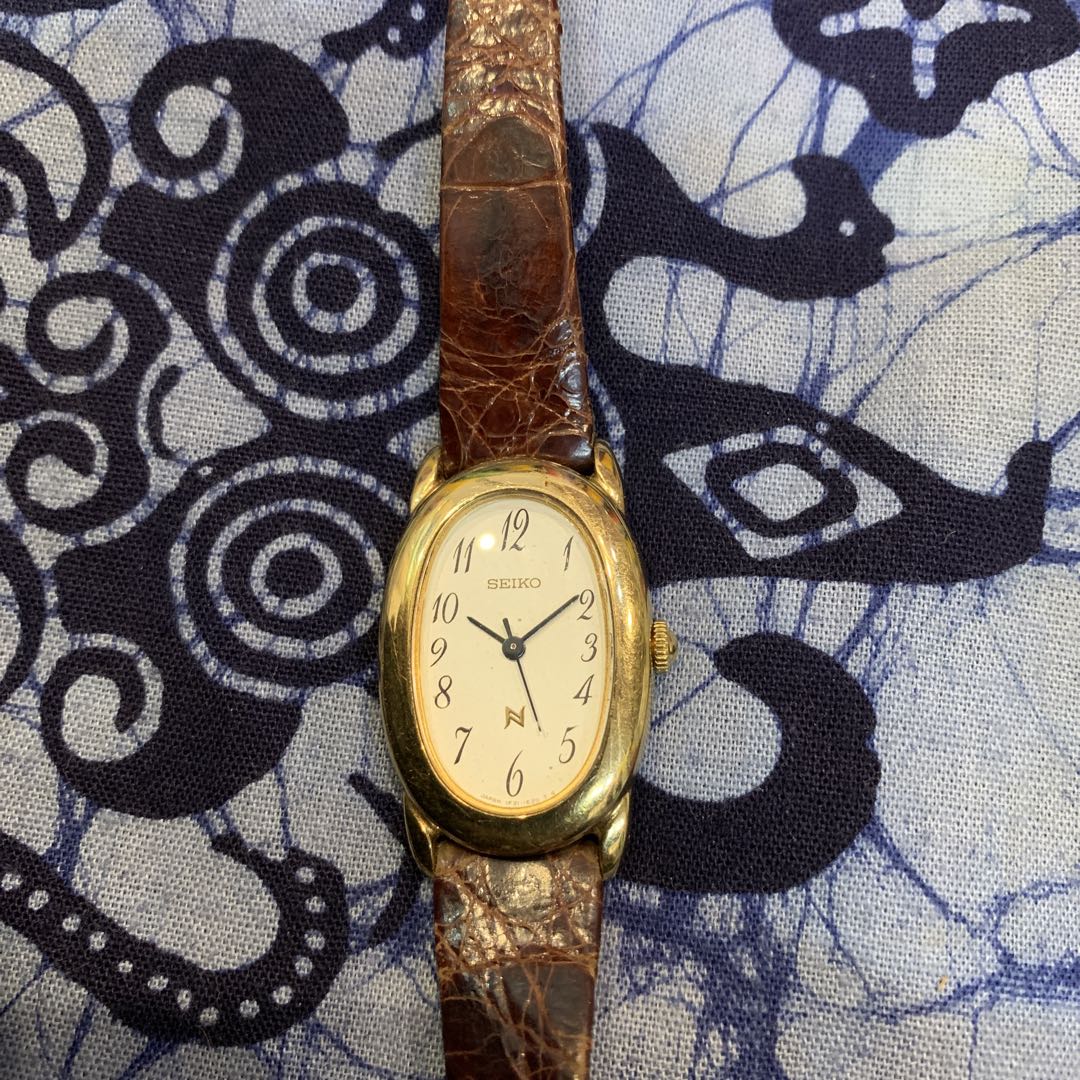 Seiko Analog Quartz Women ジーショック Watch ゴールド ブラウン
