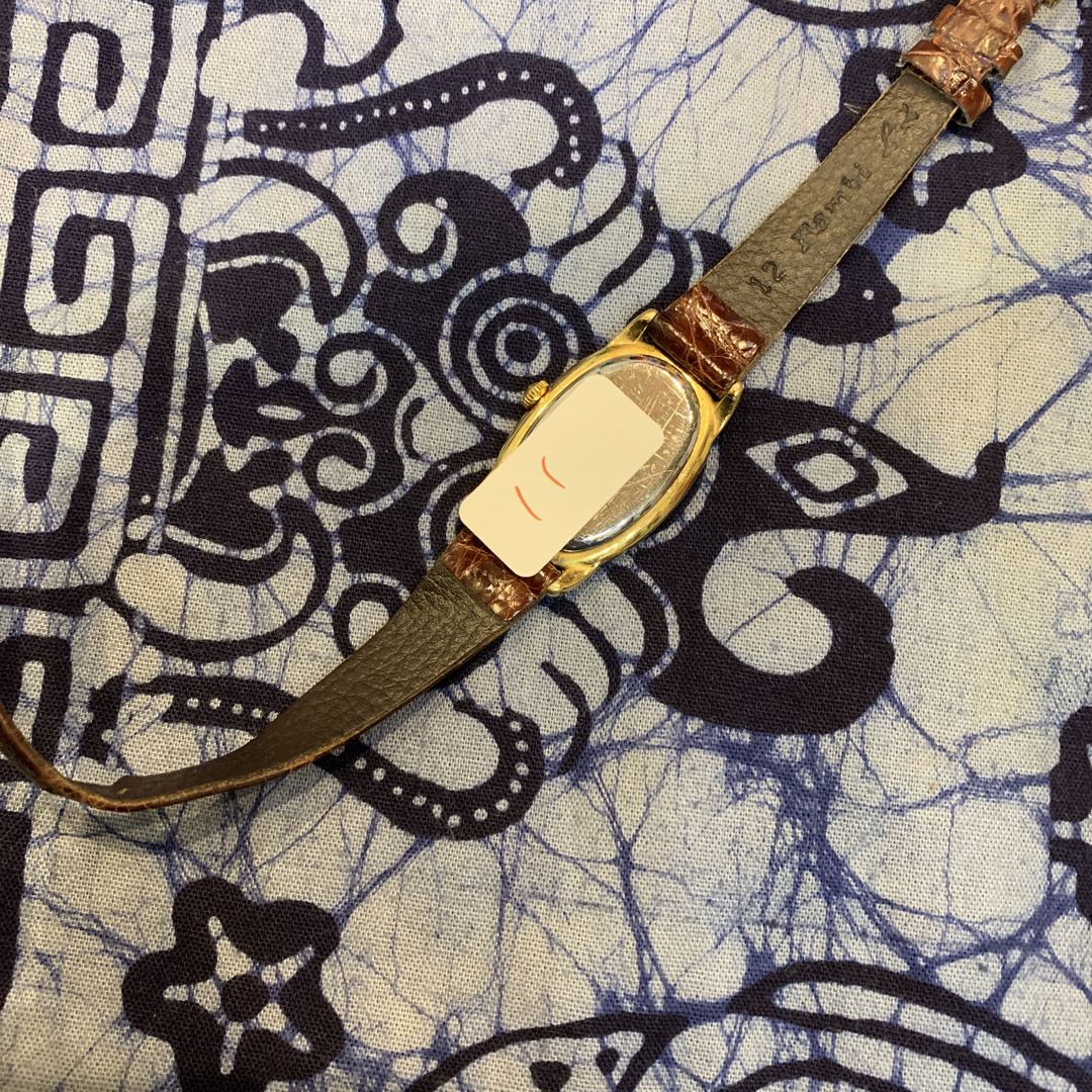 Seiko Analog Quartz Women ジーショック Watch ゴールド ブラウン