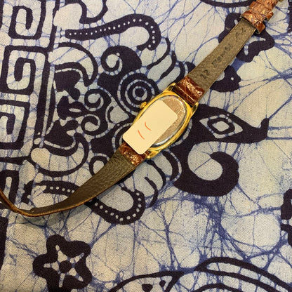 Seiko Analog Quartz Women ジーショック Watch ゴールド ブラウン