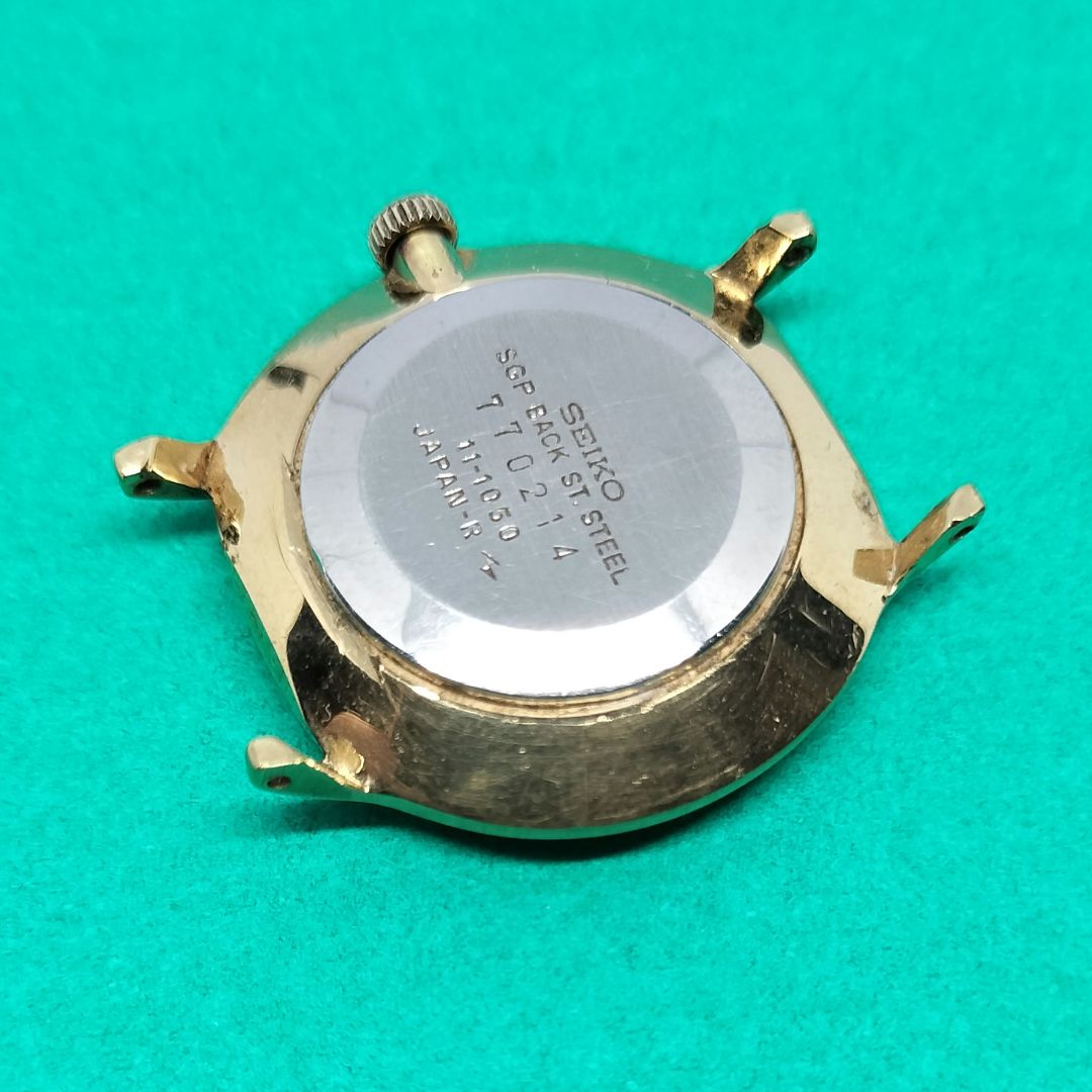 Seiko SK110808 Analog Mechanical (Manual) Women