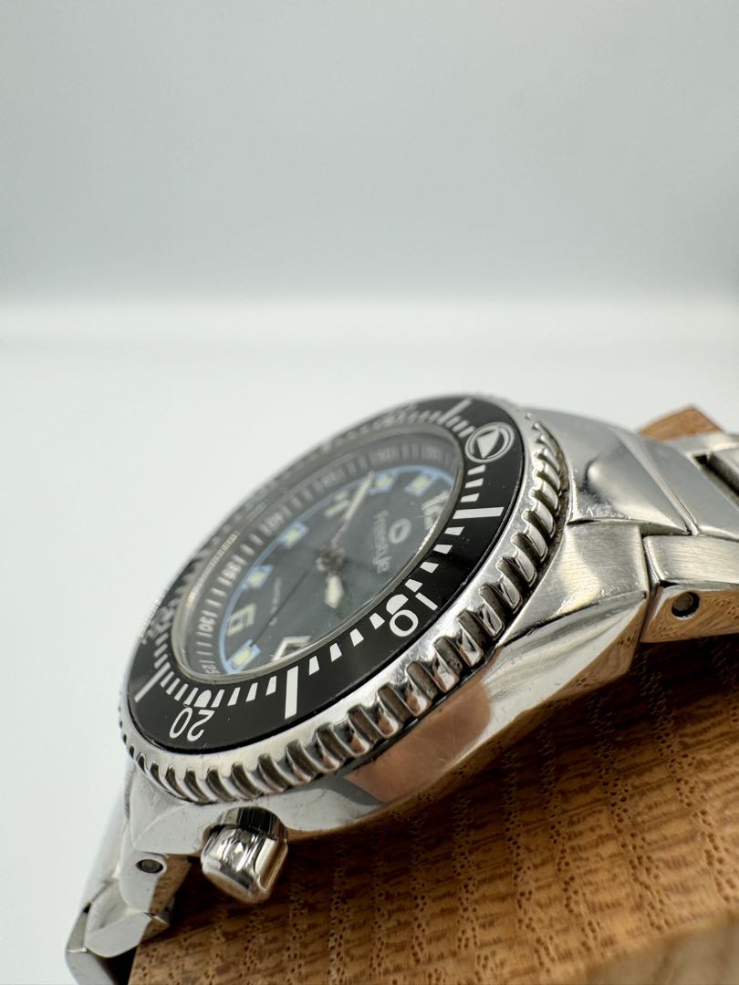 Freestyle Analog Quartz Men Watch