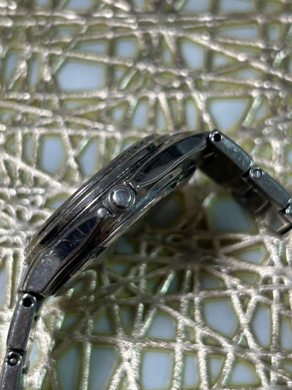 Seiko solar V182-0AA0 Analog Solar Women