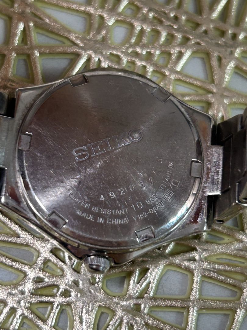 Seiko solar V182-0AA0 Analog Solar Women