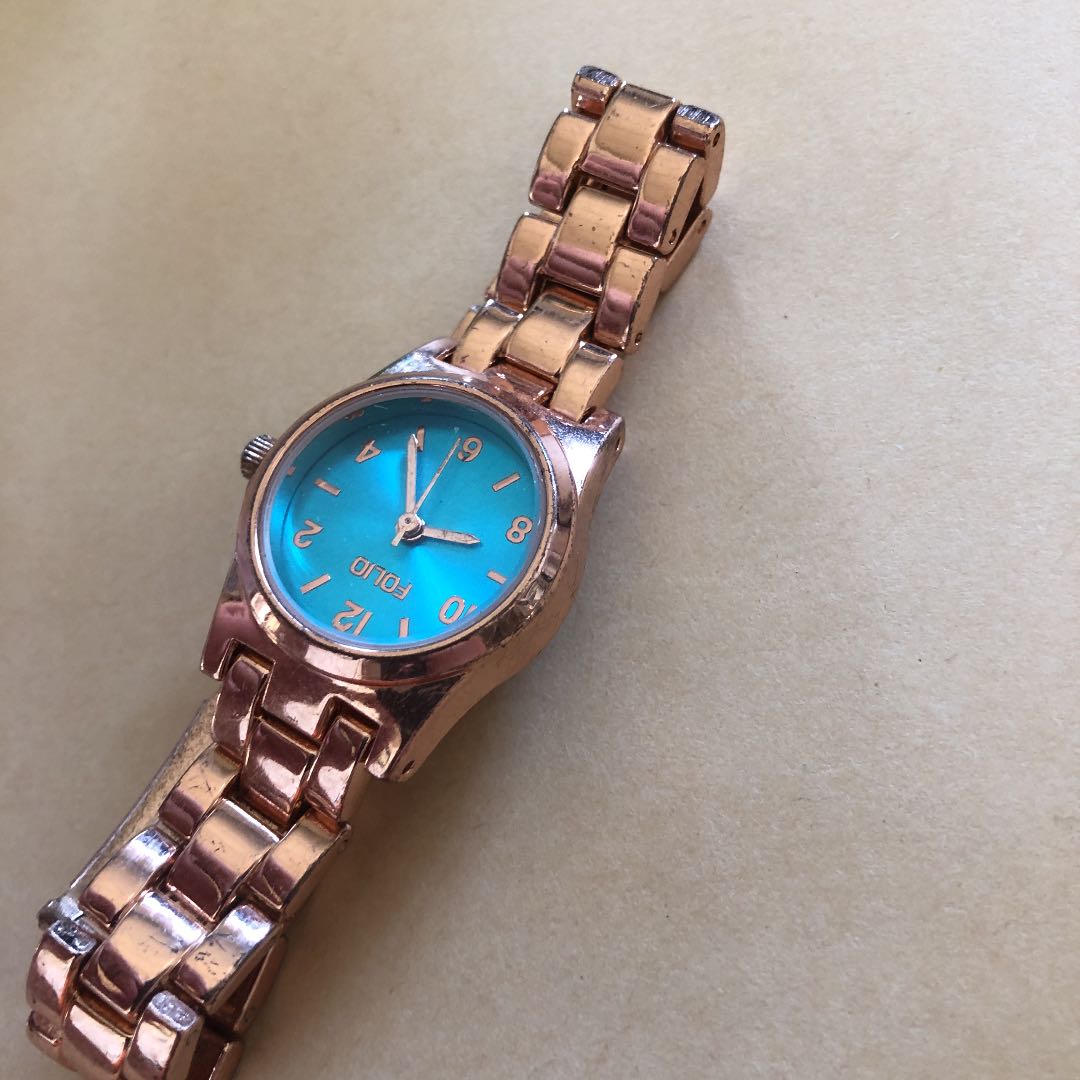 Folio 3-HAND Analog Quartz Women