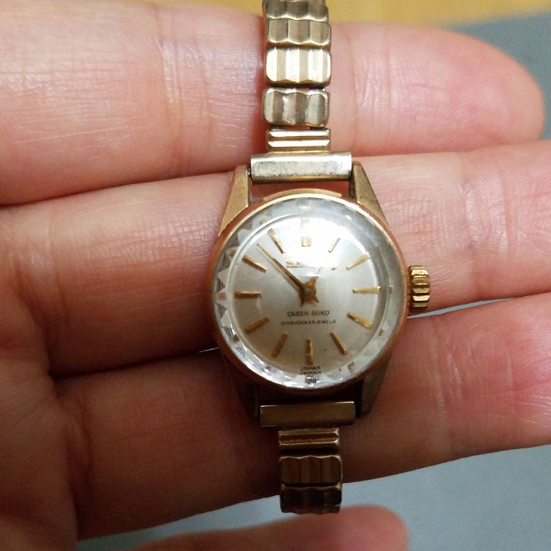 Seiko Queen-Seiko Analog Mechanical (Manual) Women
