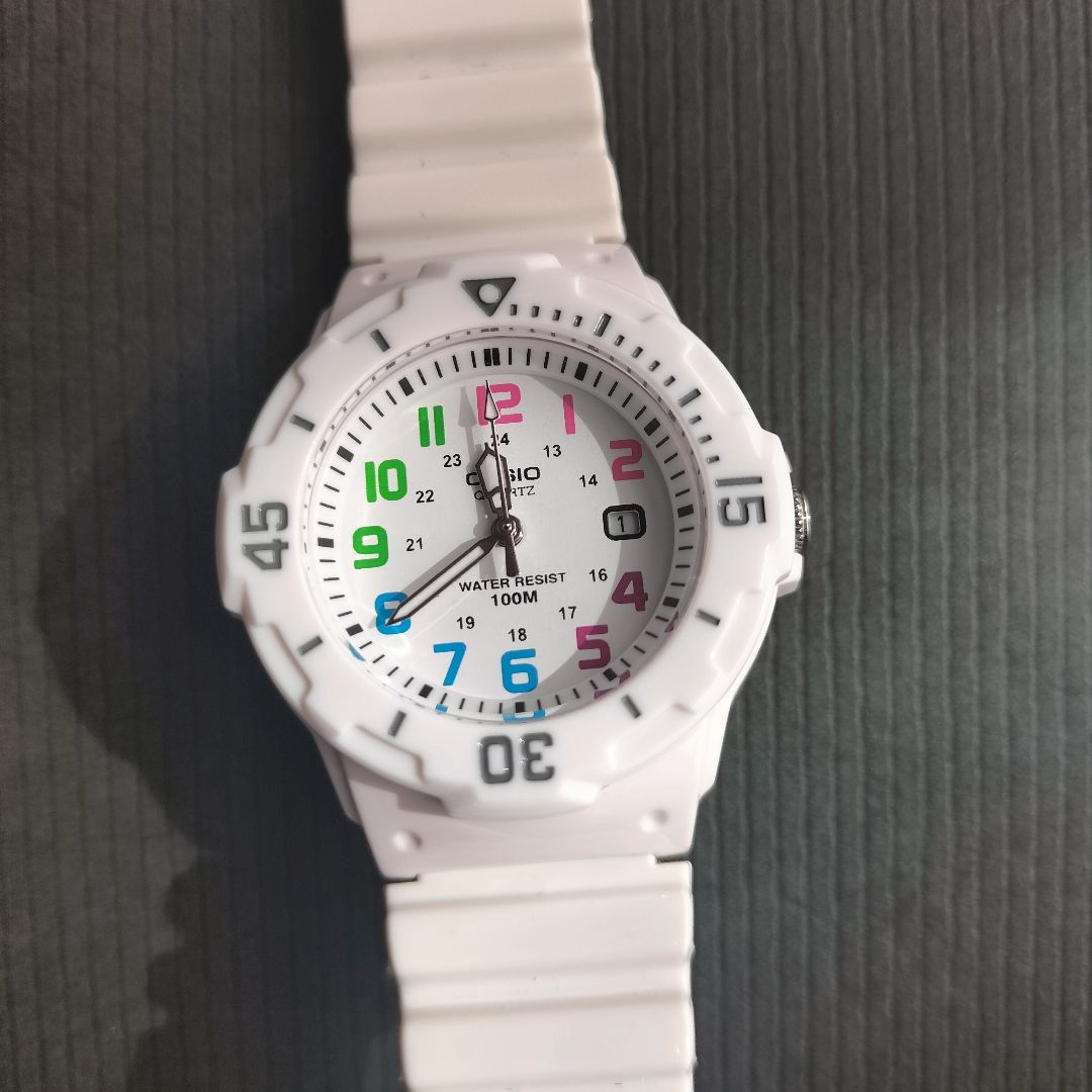 CASIO LRW-200H-4EV Analog Quartz Women