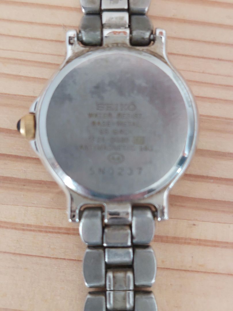 Seiko Lucent Analog Quartz Women