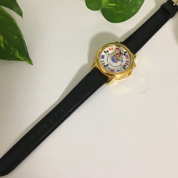 LORUS Analog Quartz Women ロラス 希少 レトロ ミッキー Watch