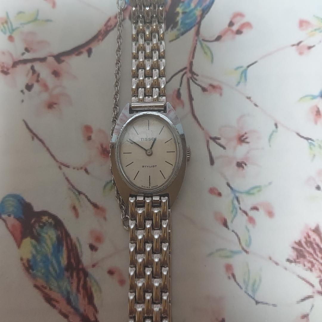 Tissot Analog Mechanical (Manual) Women Women