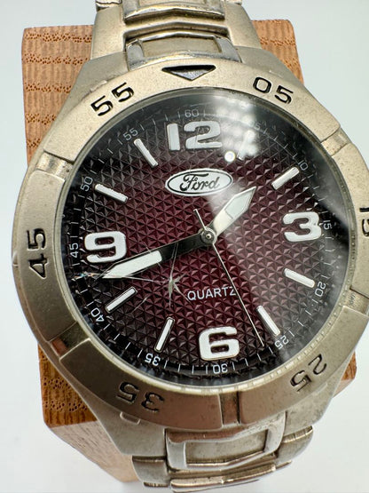 Ford Analog Quartz Men Watch Fd204 Cracked Glass