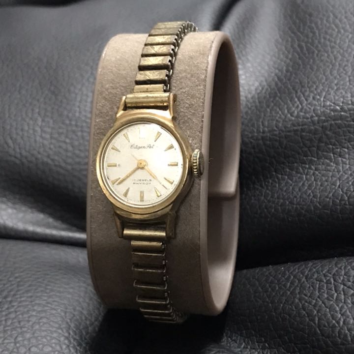 Citizen PET Analog Mechanical (Manual) Women