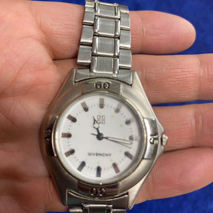 Givenchy Analog Quartz Men