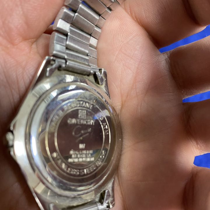 Givenchy Analog Quartz Men