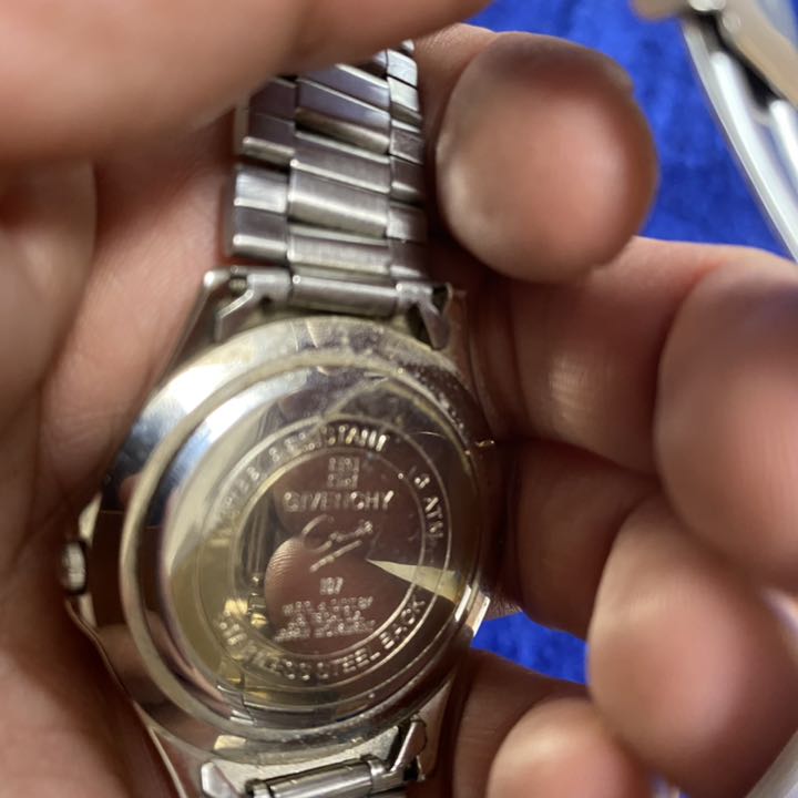 Givenchy Analog Quartz Men