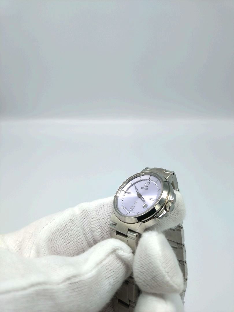 Seiko lk/lukia Analog Quartz Women