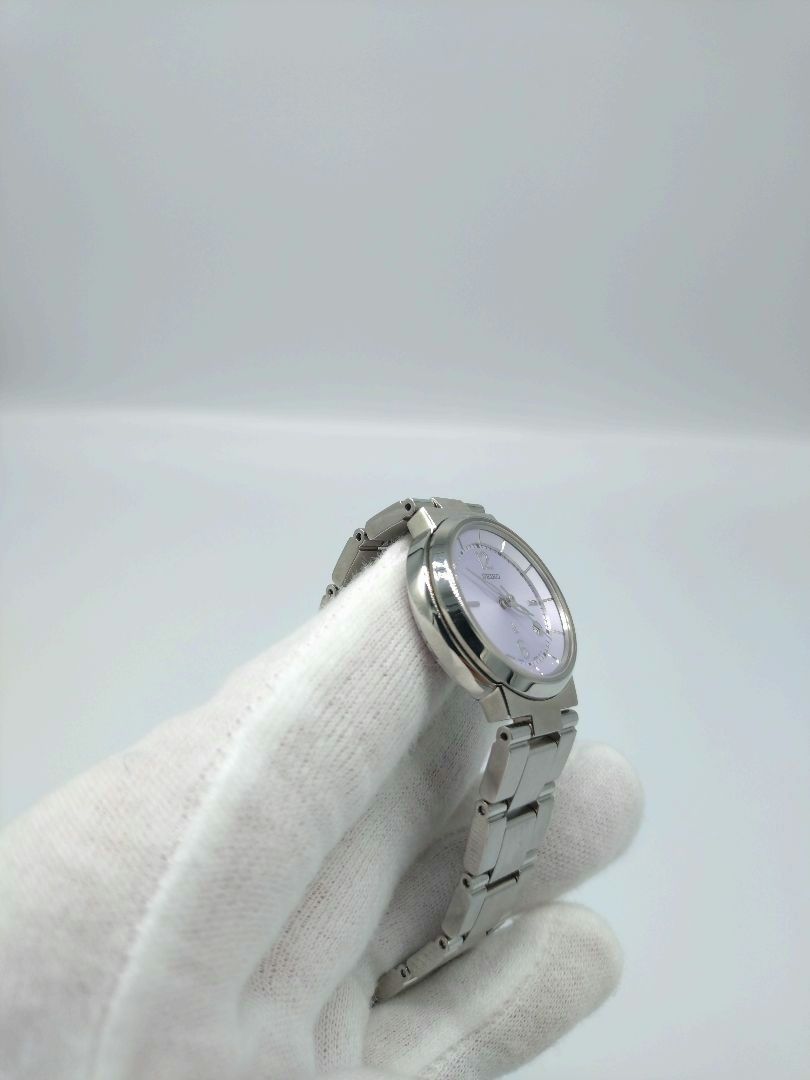 Seiko lk/lukia Analog Quartz Women