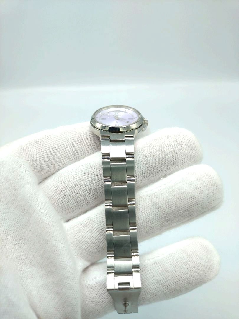 Seiko lk/lukia Analog Quartz Women