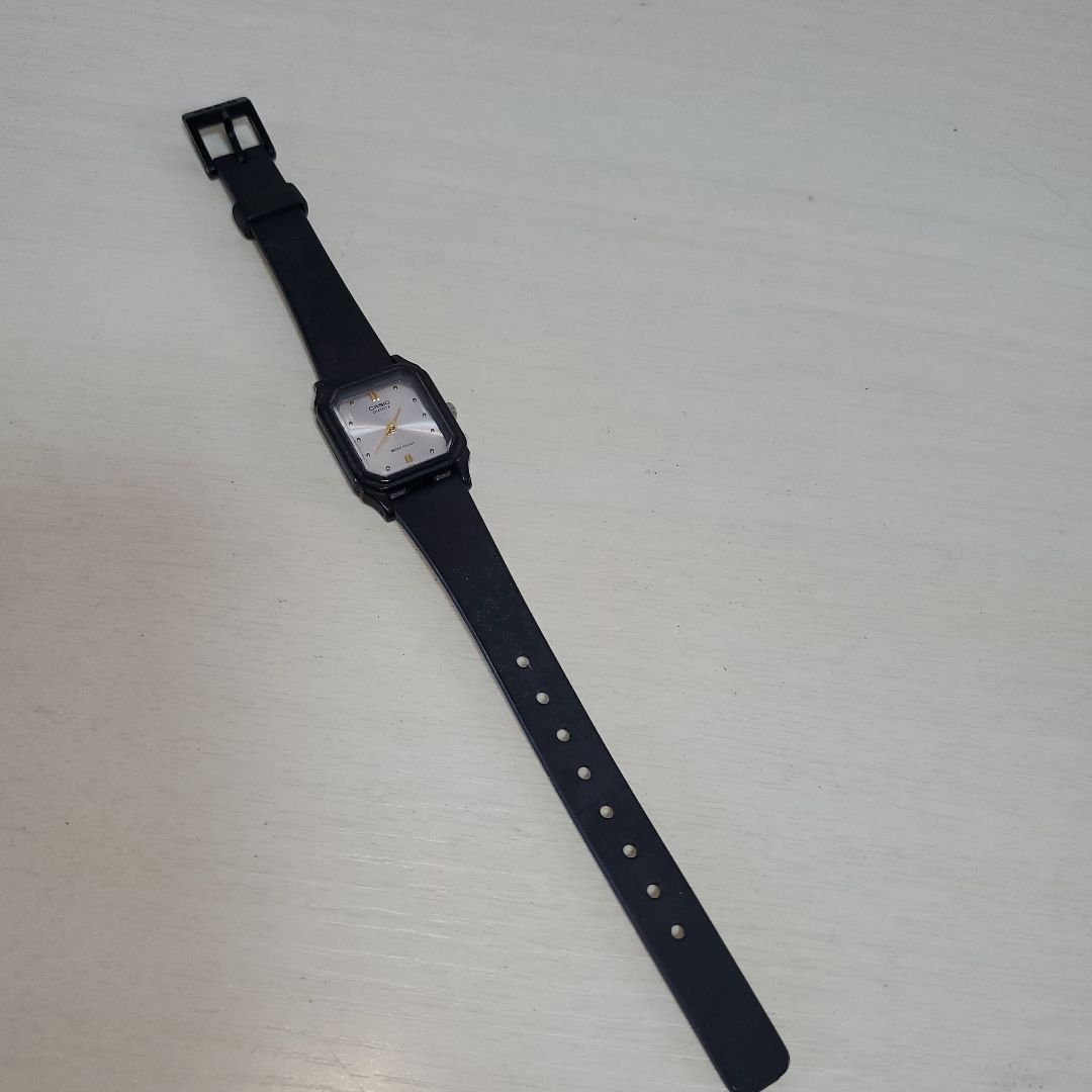 Casio LQ-142 Analog Quartz Women