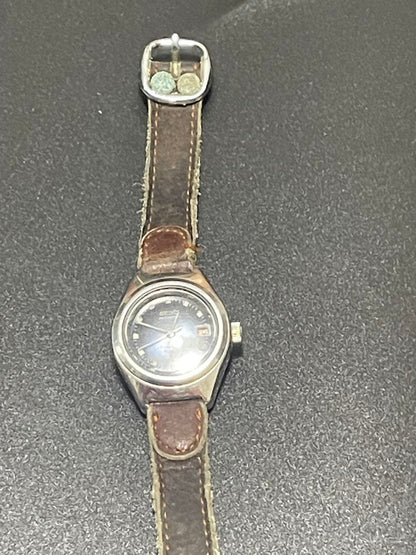 Seiko 2205-0461 Analog Mechanical (Automatic) Women