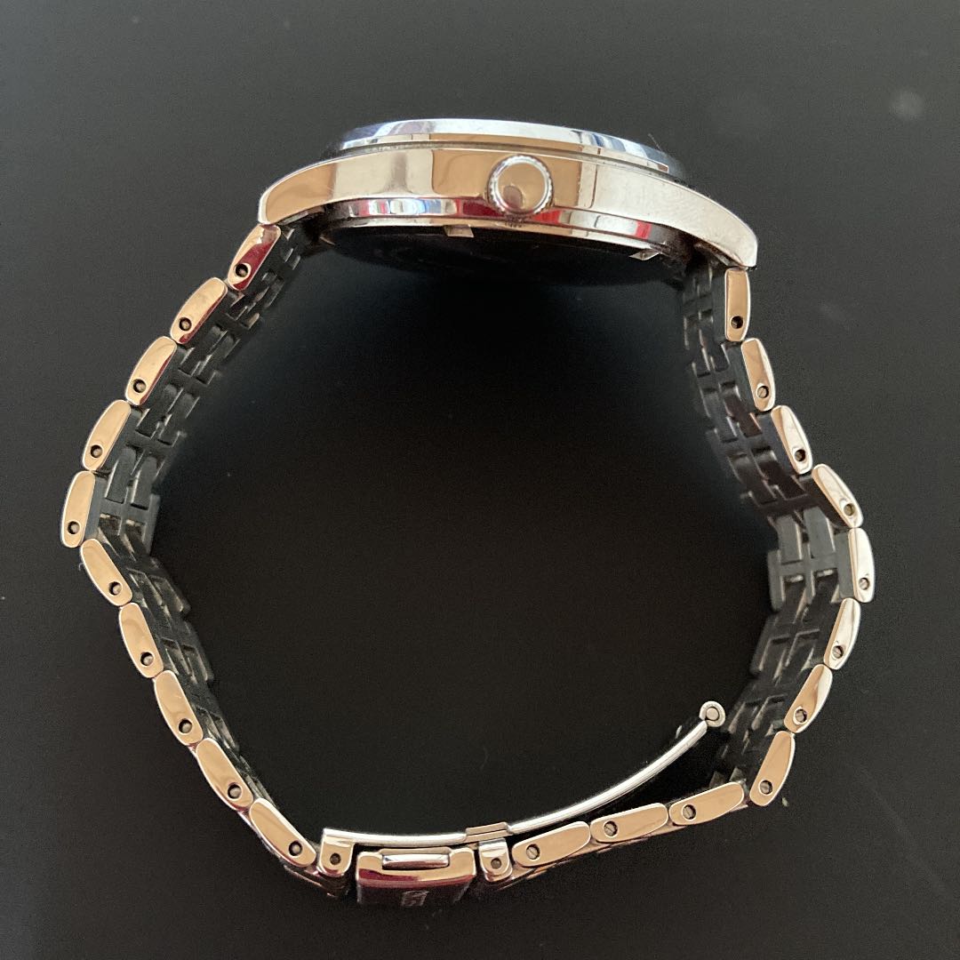 Seiko SEIKO SOLAR V158-0AB0 Analog Solar Men