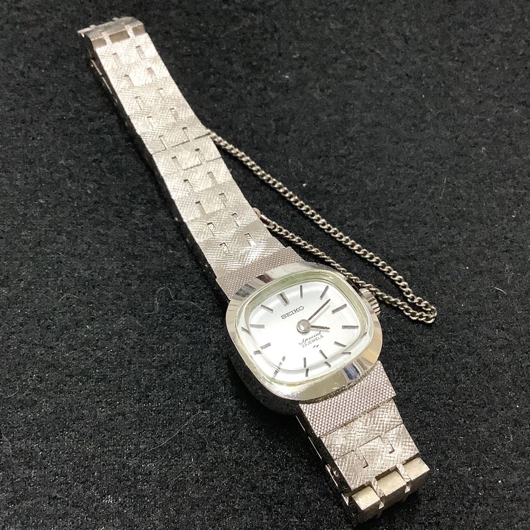 Seiko Analog Mechanical (Manual) Women