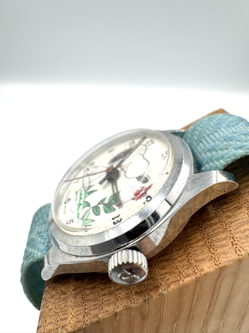 Peanuts Snoopy Analog Mechanical (Manual) Women Manual Winding Watch For Parts