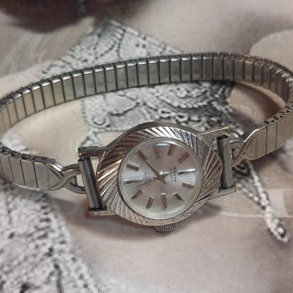 Citizen charm Analog Mechanical (Manual) Women