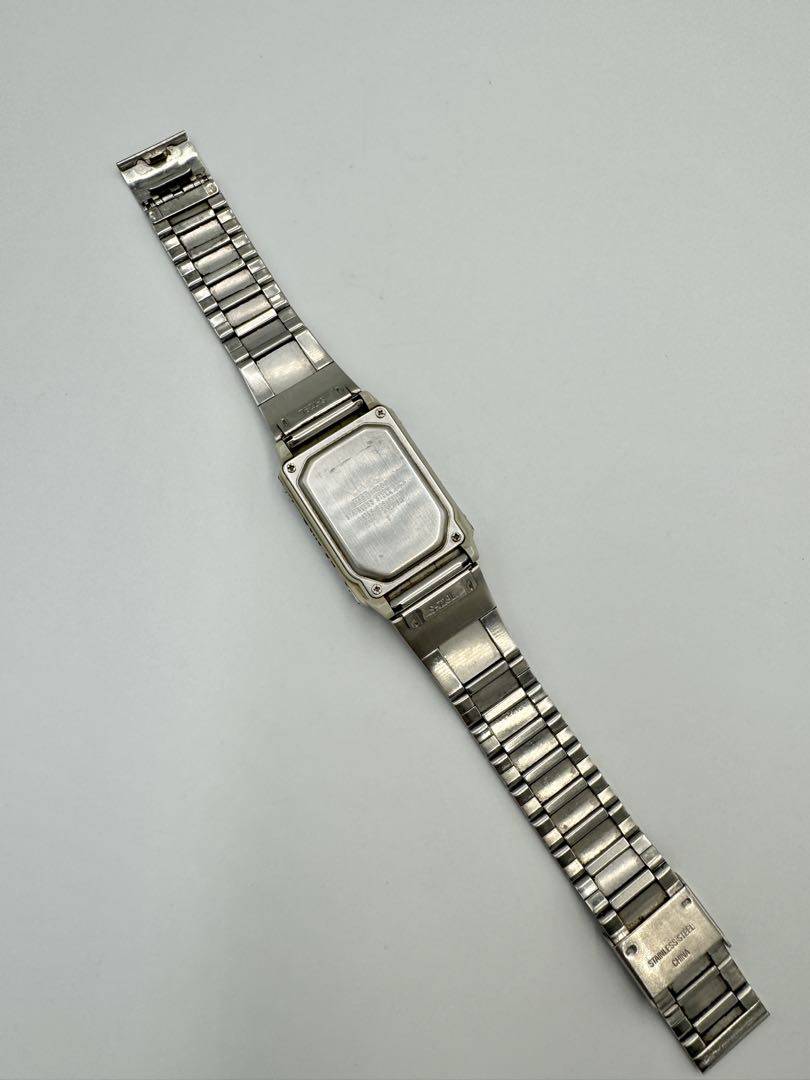 Casio Illuminator 1604 A200 Digital Quartz Unisex Adults Watch Y2K Retro Vintage