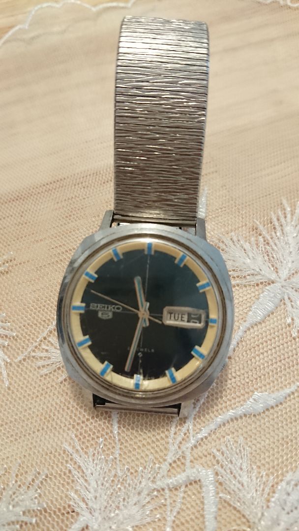 Seiko SportsMatic 6119-6040 Analog Mechanical (Automatic) Women