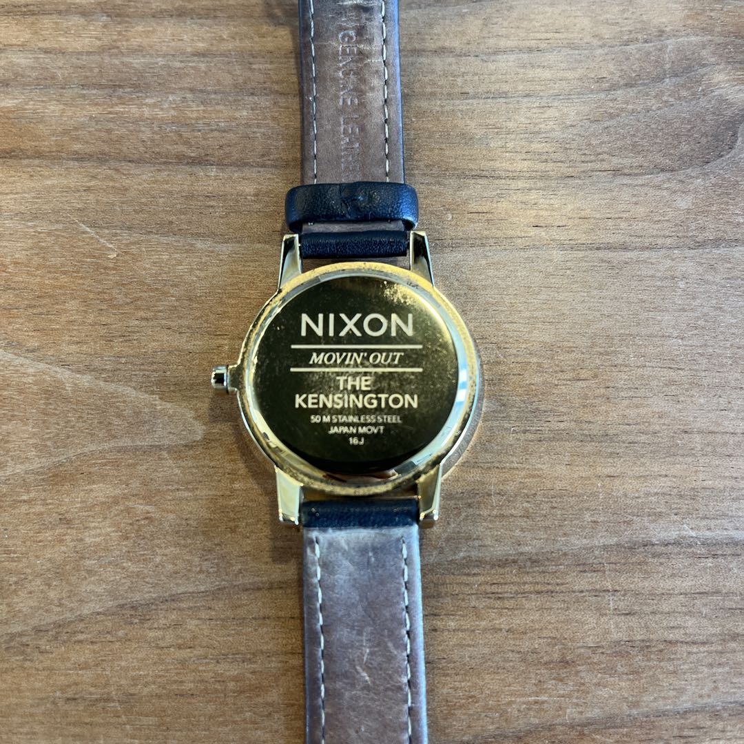 Analog Quartz Women