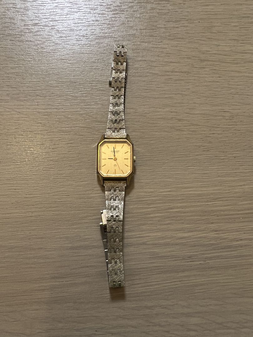Orient A05832-40 Analog Quartz Women