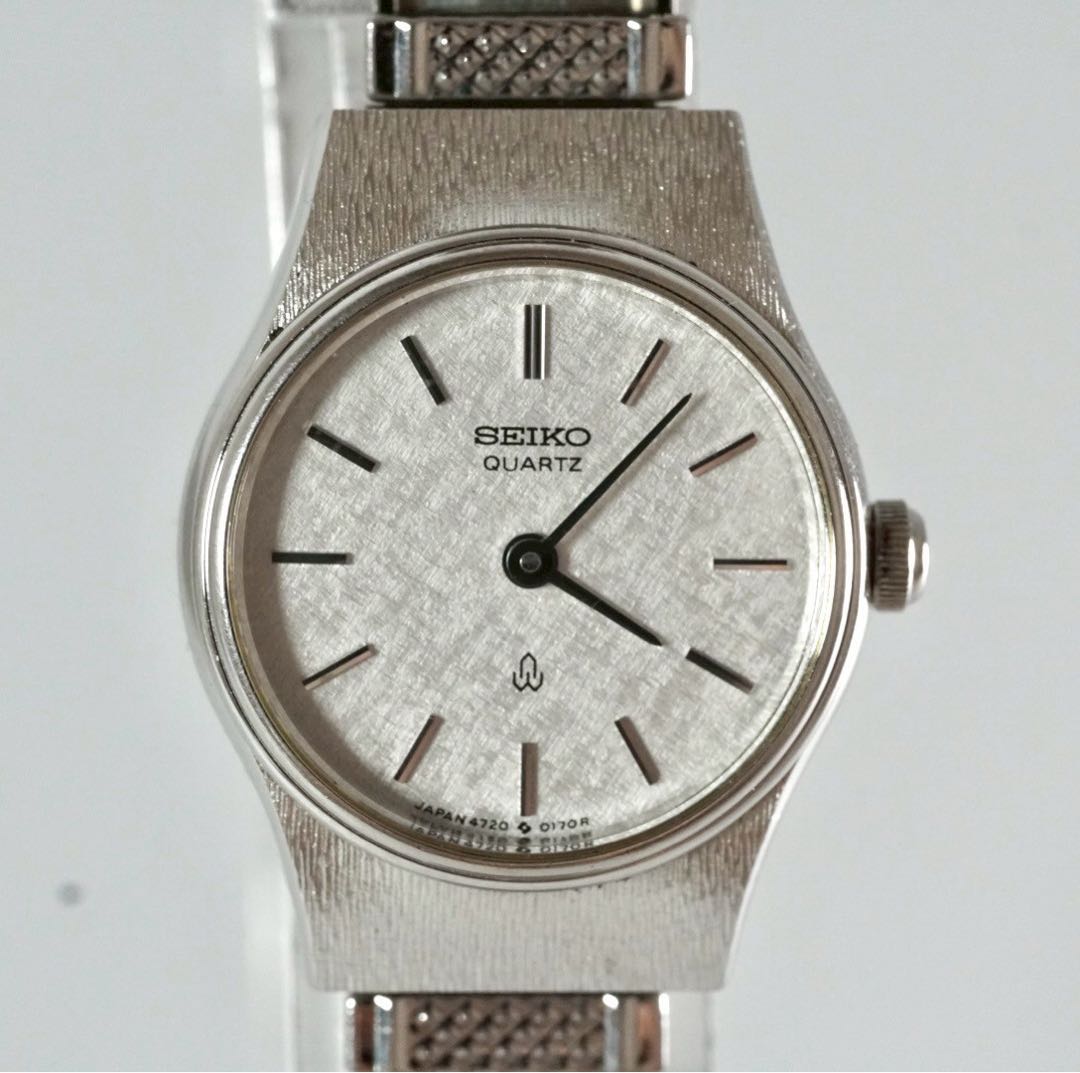 Seiko Chario 4720-0020 Analog Quartz Women