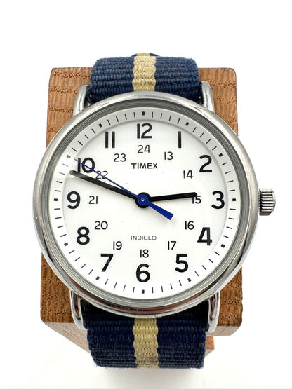 TIMEX Standard T49963 Analog Quartz Men Indiglo Men Watch